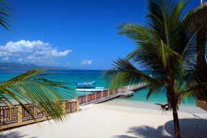 Doctors Cave Beach at one of the top destination wedding locations of Montego Bay Jamaica