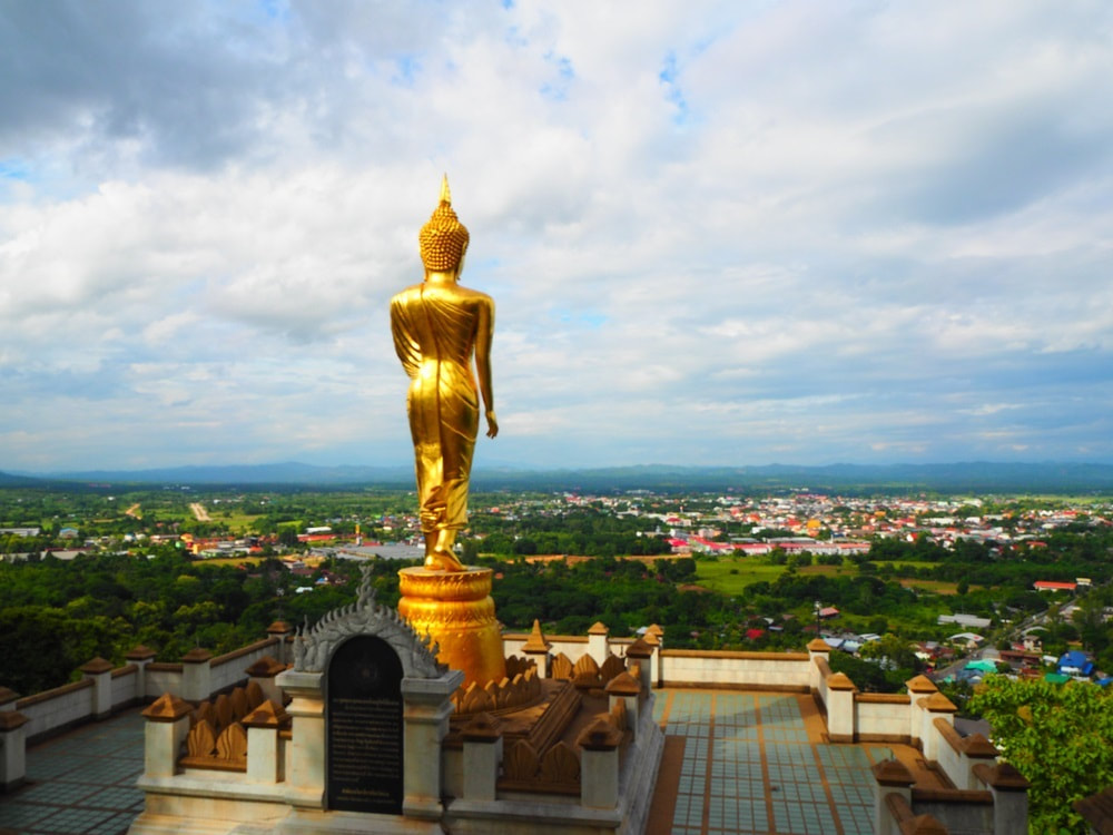 Thailand: Wat Phrathat Khao Noi