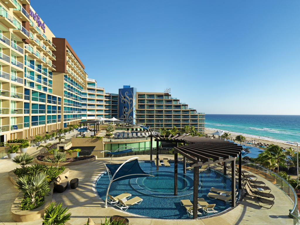 HRH Cancun Breeze Terrace overview 3 011915(1)